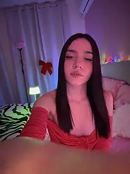 Snapshot of ShannonShanny chatting on December 2025 07:23:02 PM ShannonShanny online show from December 2025 07:23:02 PM