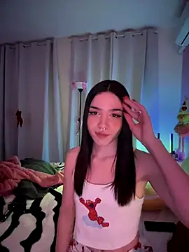 Snapshot of ShannonShanny chatting on December 2025 08:15:02 PM ShannonShanny online show from December 2025 08:15:02 PM