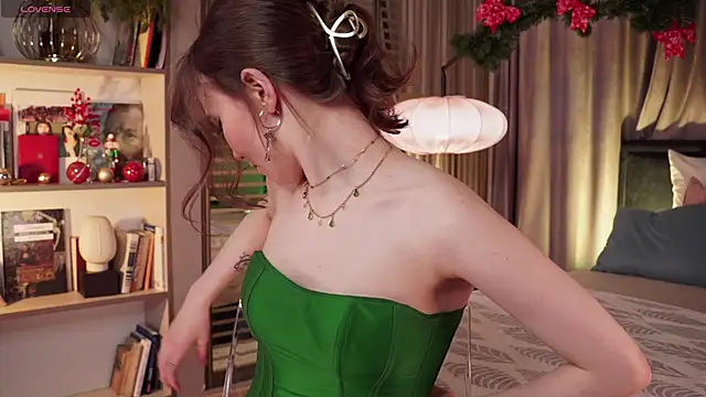 askaudrey  online show from January 2025 01:58:01 PM