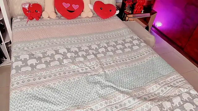 Nikole66  online show from February 2025 02:08:02 AM