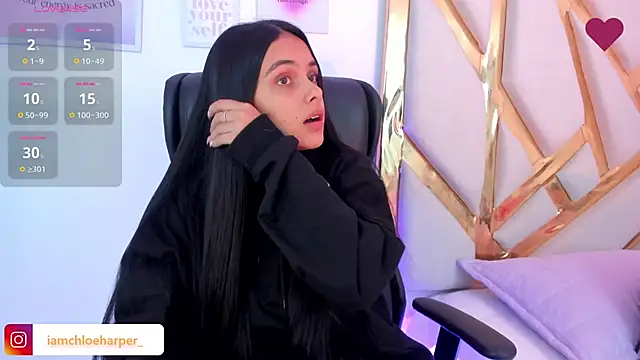 ChloeHarper  online show from November 2025 06:40:01 PM