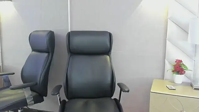 ChloeHarper  online show from March 2026 11:38:02 AM