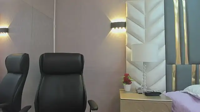 ChloeHarper  online show from March 2026 11:39:02 AM