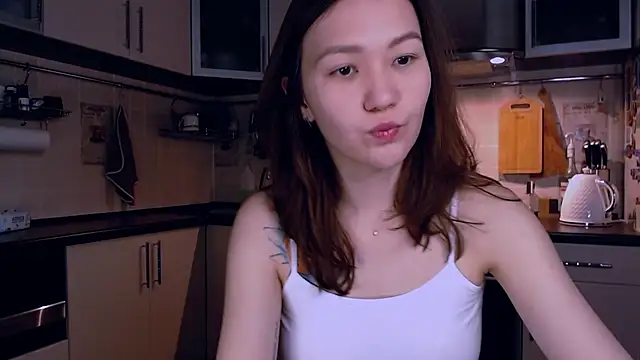 Kelly Yon online show from December 2025 06:07:01 AM