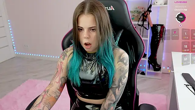 Snapshot of Latex_Kitty chatting on July 2026 11:27:01 AM Latex Kitty online show from July 2026 11:27:01 AM