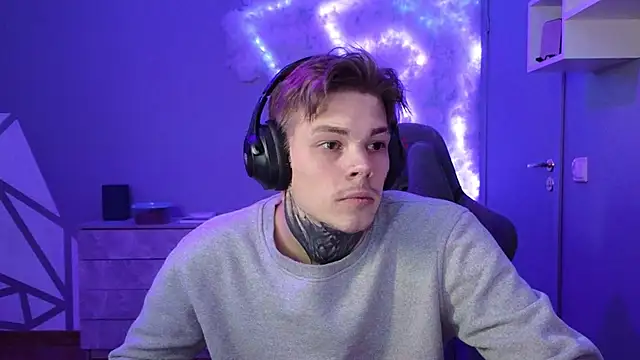 DENIS HERE online show from December 2024 06:50:01 PM