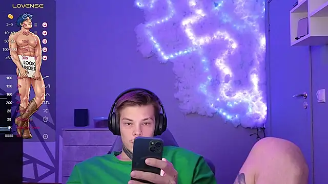 DENIS HERE online show from December 2024 07:11:02 PM