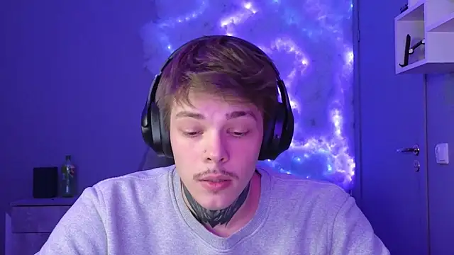 DENIS HERE online show from December 2024 05:37:01 PM