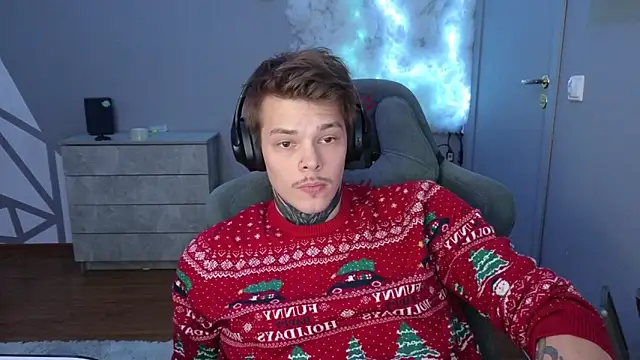 DENIS HERE online show from December 2024 03:09:02 PM