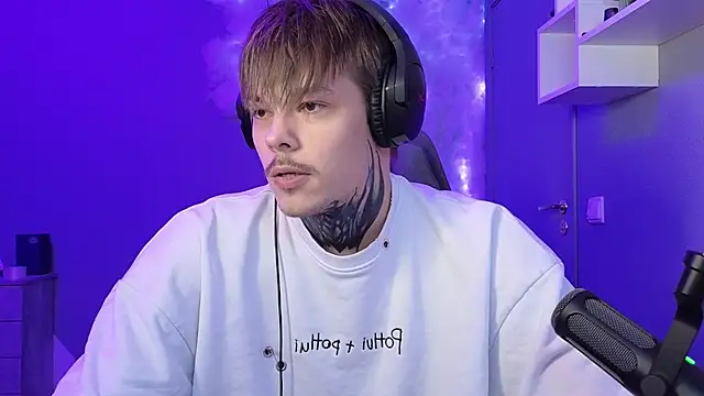 DENIS HERE online show from January 2025 11:19:01 PM