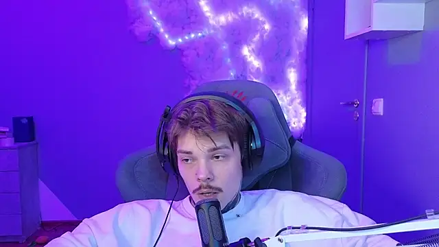 DENIS HERE online show from January 2025 08:15:01 AM