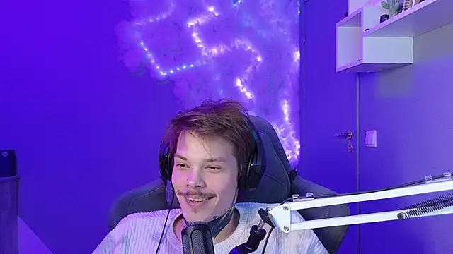 DENIS HERE online show from January 2025 06:58:02 PM