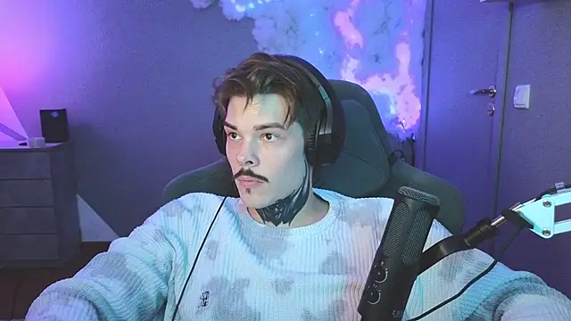 DENIS HERE online show from January 2025 05:28:02 PM