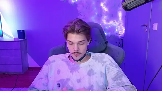 DENIS HERE online show from January 2025 08:12:01 PM