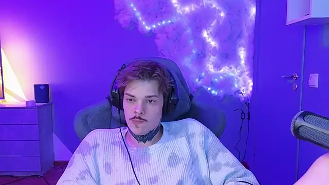 DENIS HERE online show from February 2025 11:37:02 PM