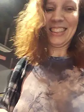 Exhibitionsplit online show from January 2026 10:04:02 PM