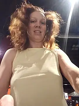 Exhibitionsplit online show from February 2026 10:28:01 PM