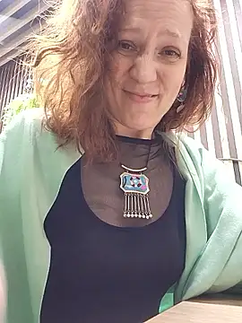 Snapshot of Exhibitionsplit chatting on May 2026 09:04:01 AM Exhibitionsplit online show from May 2026 09:04:01 AM