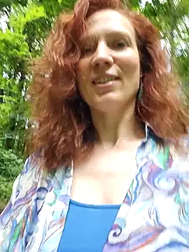 Snapshot of Exhibitionsplit chatting on June 2026 10:52:02 AM Exhibitionsplit online show from June 2026 10:52:02 AM