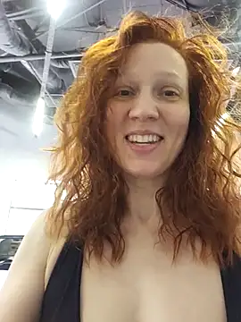 Snapshot of Exhibitionsplit chatting on July 2026 10:54:01 AM Exhibitionsplit online show from July 2026 10:54:01 AM