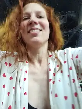 Snapshot of Exhibitionsplit chatting on July 2026 12:19:01 PM Exhibitionsplit online show from July 2026 12:19:01 PM