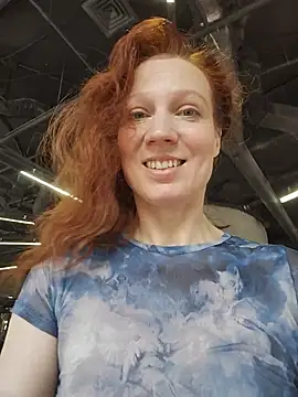 Snapshot of Exhibitionsplit chatting on July 2026 01:19:01 PM Exhibitionsplit online show from July 2026 01:19:01 PM