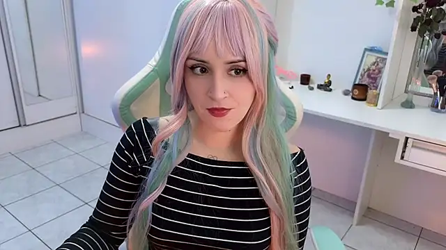 Snapshot of Ahrya_ chatting on July 2026 05:04:02 PM Ahrya online show from July 2026 05:04:02 PM