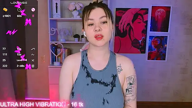 cutie mili online show from February 2025 01:22:02 PM