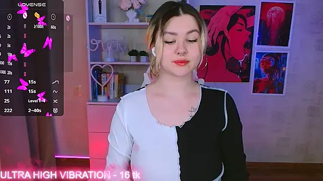 cutie mili online show from February 2025 09:48:01 AM