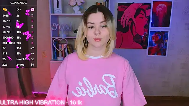 cutie mili online show from March 2025 01:39:01 PM