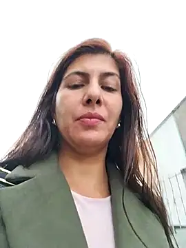 scarlett moore online show from February 2025 09:04:02 PM