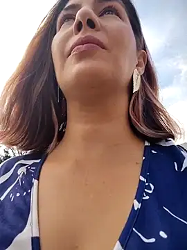 scarlett moore online show from October 2025 02:16:01 PM