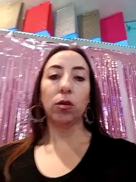 Snapshot of Mia_Novikov chatting on May 2026 05:10:02 PM Mia Novikov online show from May 2026 05:10:02 PM