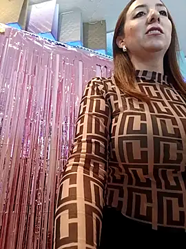 Snapshot of Mia_Novikov chatting on May 2026 05:11:01 PM Mia Novikov online show from May 2026 05:11:01 PM