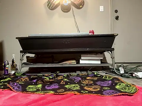 Snapshot of Intokink06 chatting on December 2024 08:52:01 AM Intokink06 online show from December 2024 08:52:01 AM