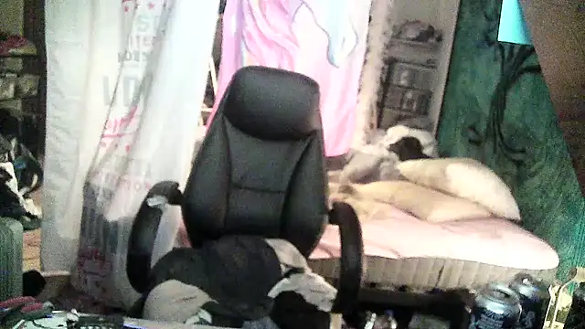 Ombeline1 online show from February 2025 05:47:01 PM