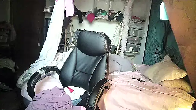 Ombeline1 online show from March 2025 07:08:02 AM