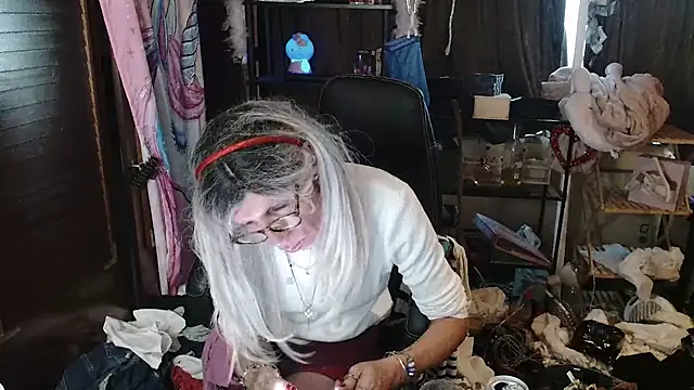 Ombeline1 online show from September 2025 05:57:02 AM