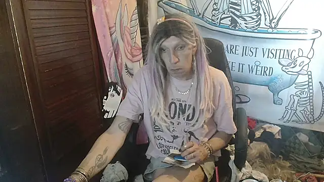 Ombeline1 online show from February 2026 02:05:02 PM