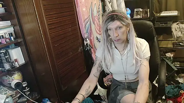 Ombeline1 online show from April 2026 01:21:01 AM