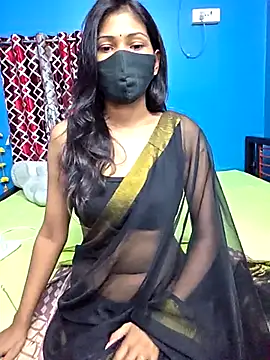 Triha 18 online show from November 2025 06:54:02 PM