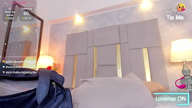 Camilaa Sanchez  online show from March 2025 09:22:01 PM