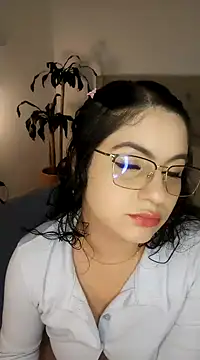 Lia Hurley online show from December 2024 03:16:01 PM