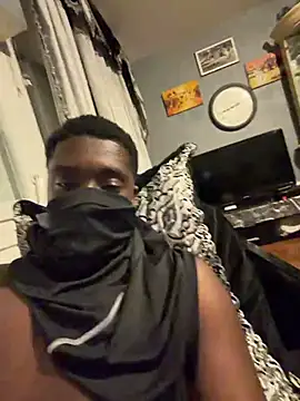 Snapshot of elninoblacko chatting on June 2026 12:46:02 AM elninoblacko online show from June 2026 12:46:02 AM