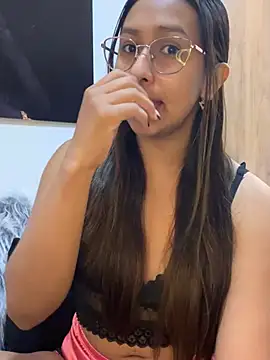 Snapshot of AmelyaMann chatting on February 2025 12:50:01 PM AmelyaMann online show from February 2025 12:50:01 PM