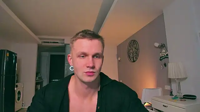 Samuel Andrew online show from November 2025 05:40:01 AM