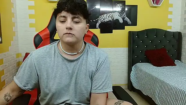 isabeautyx19 online show from December 2025 03:13:02 AM