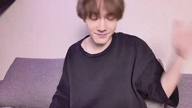 Snapshot of callmenineoneseven chatting on October 2025 12:24:01 AM callmenineoneseven online show from October 2025 12:24:01 AM