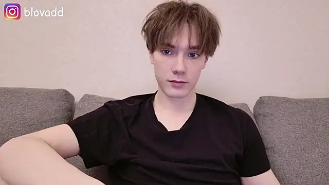 callmenineoneseven online show from February 2026 08:42:02 PM