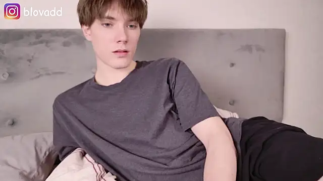 callmenineoneseven online show from March 2026 08:45:02 PM